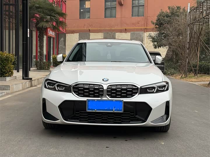 Фото 2 - BMW 3 Series