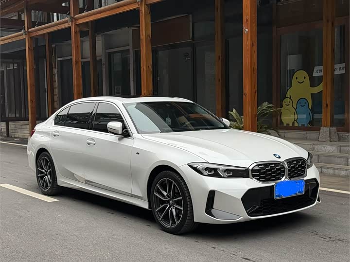 Фото 3 - BMW 3 Series