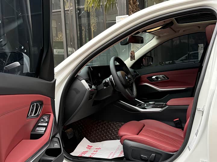 Фото 4 - BMW 3 Series