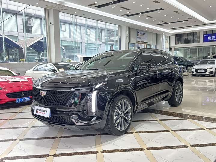 Фото 2 - Cadillac XT5