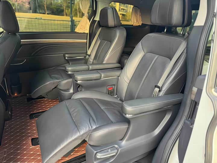 Фото 6 - GAC Trumpchi M8