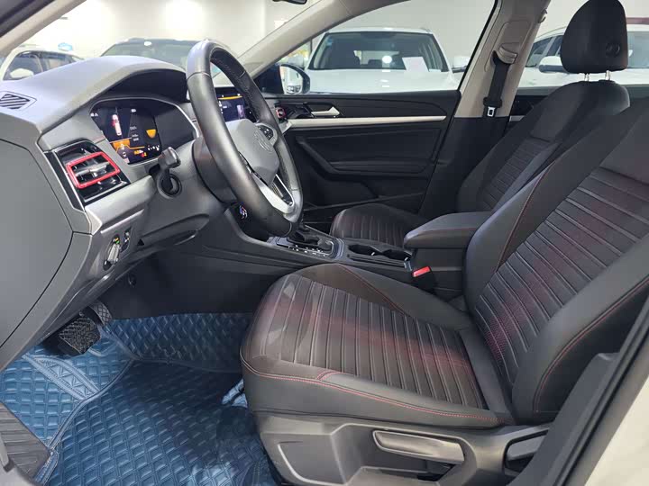 Фото 6 - Volkswagen Lavida