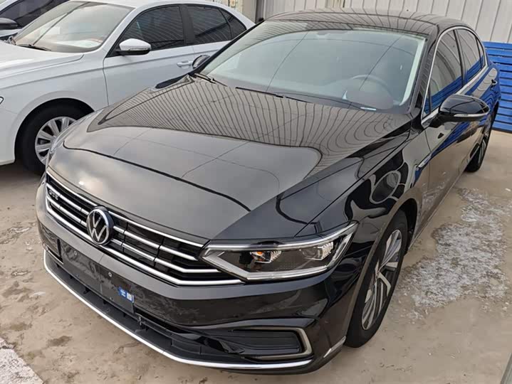 Фото 1 - Volkswagen Magotan GTE Hybrid