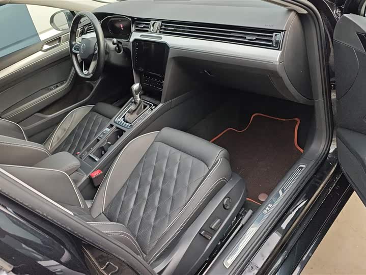 Фото 8 - Volkswagen Magotan GTE Hybrid