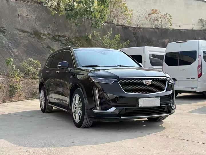 Фото 3 - Cadillac XT6