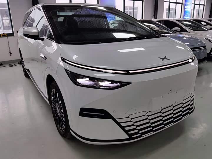 Фото 4 - XPeng X9