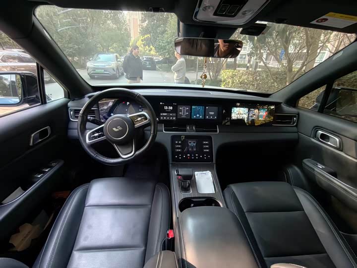 Фото 7 - LiXiang One