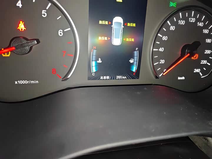 Фото 5 - BYD Song Max