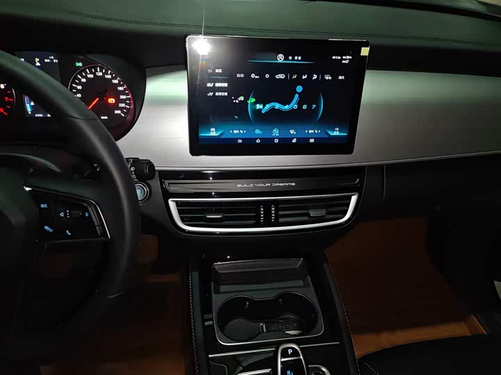 Фото 6 - BYD Song Max