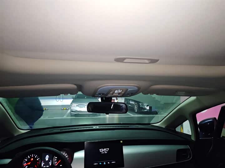 Фото 9 - BYD Song Max