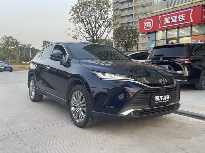Фото 3 - Toyota Harrier