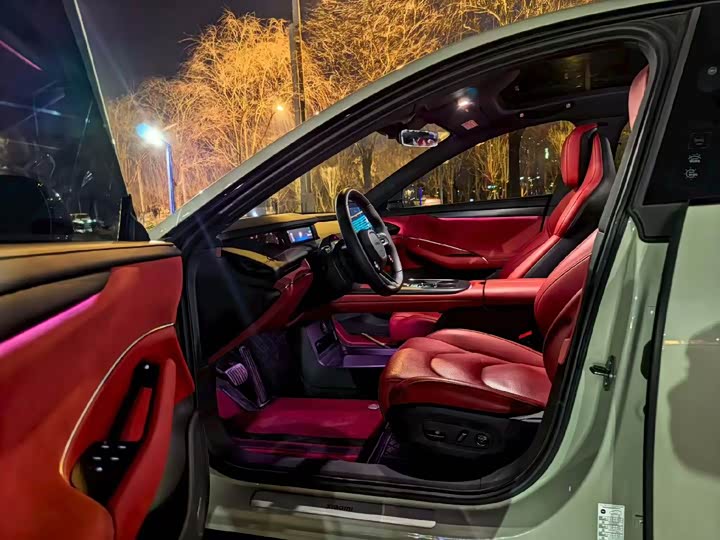 Фото 4 - Xiaomi SU7