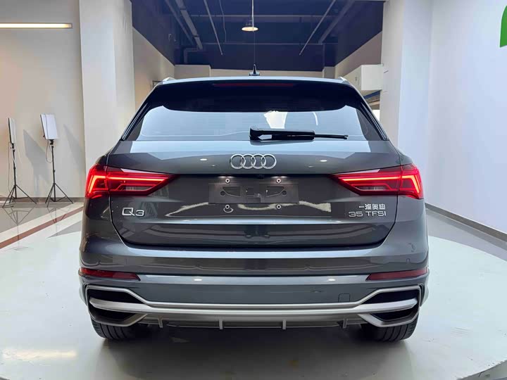 Фото 5 - Audi Q3