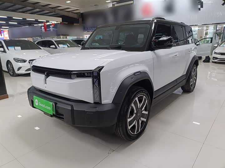 Фото 1 - Chery iCar 03