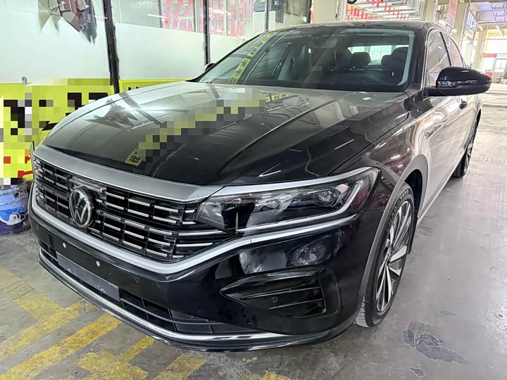 Фото 1 - Volkswagen Passat