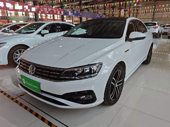 Фото 1 - Volkswagen Lamando L