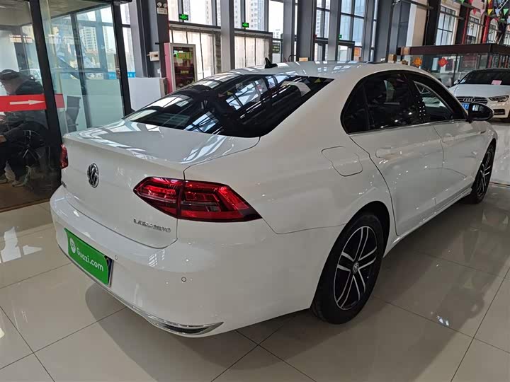 Фото 7 - Volkswagen Lamando L