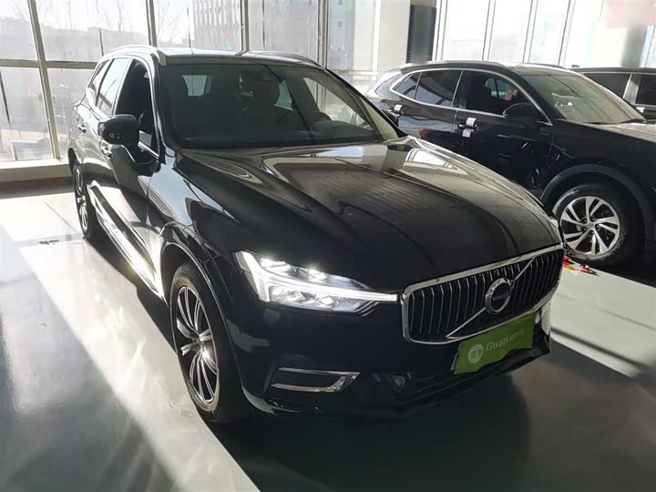 Фото 4 - Volvo XC60