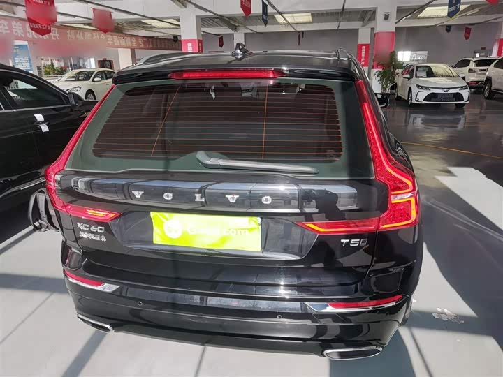 Фото 6 - Volvo XC60