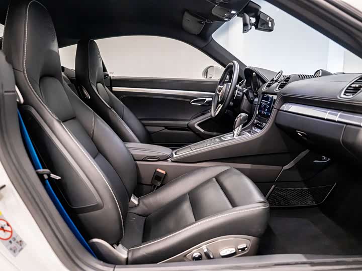 Фото 3 - Porsche 718