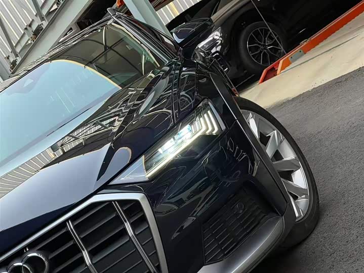 Фото 4 - Audi A6