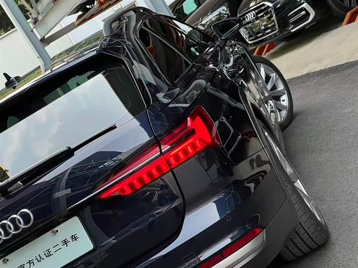 Фото 7 - Audi A6