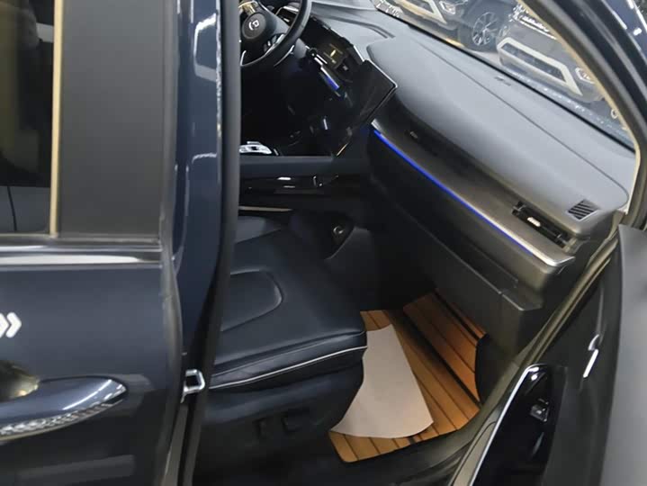 Фото 8 - Hyundai Custo