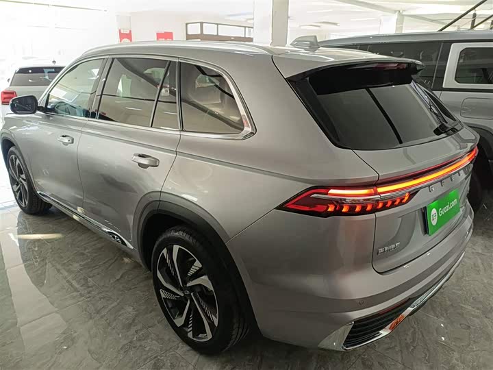 Фото 5 - Geely Monjaro