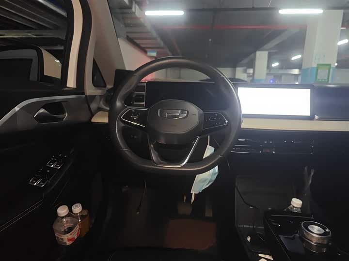 Фото 3 - Geely Geometry E Firefly