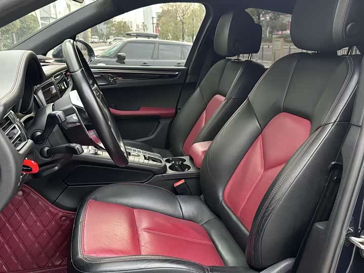 Фото 9 - Porsche Macan