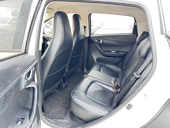 Фото 9 - Changan BenBen E-Star