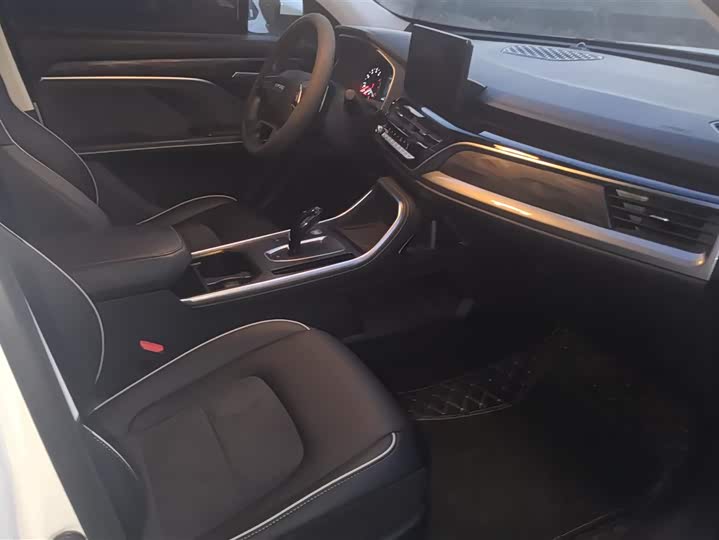 Фото 8 - Haval H6