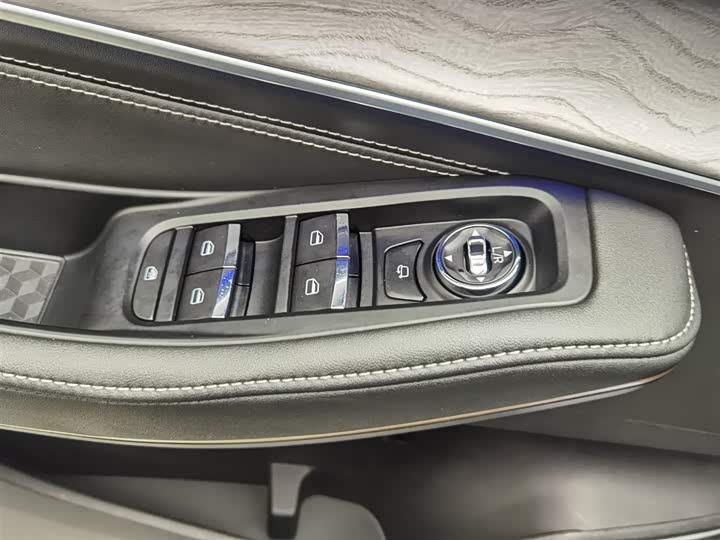 Фото 9 - Exeed LX C-DM Hybrid