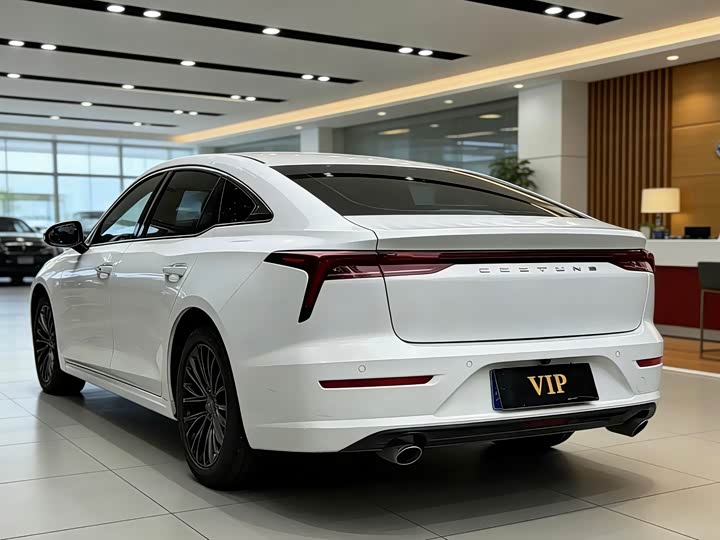 Фото 7 - Bestune B70