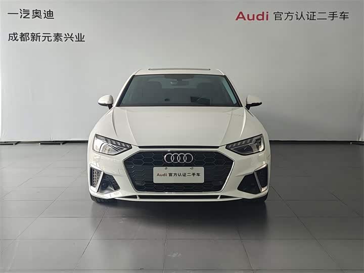 Фото 2 - Audi A4L