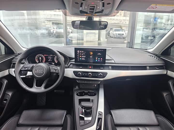 Фото 6 - Audi A4L