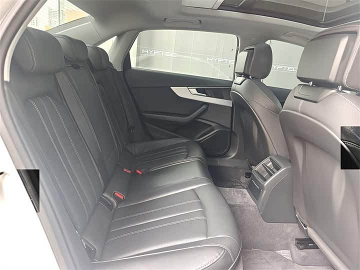 Фото 7 - Audi A4L