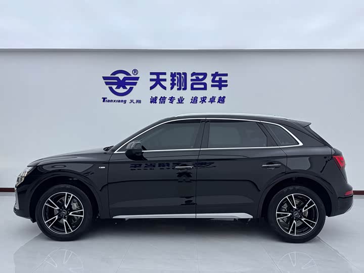 Фото 4 - Audi Q5L
