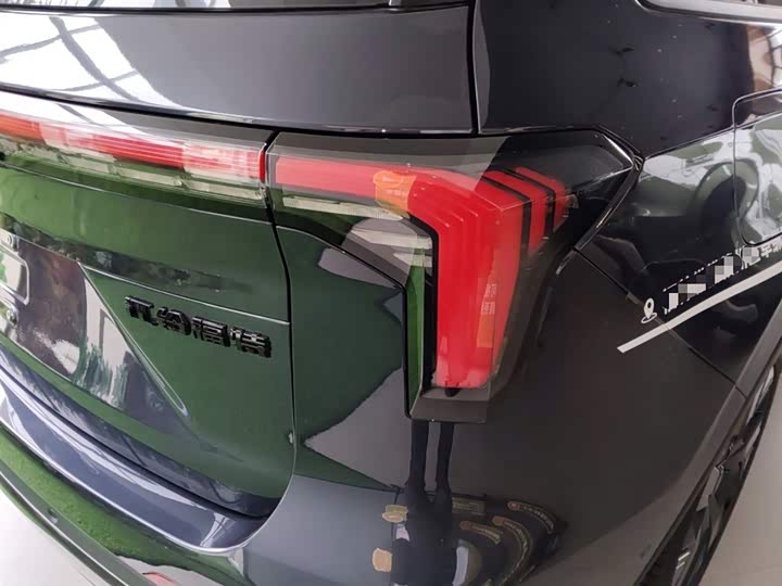 Фото 8 - Ford Equator Hybrid