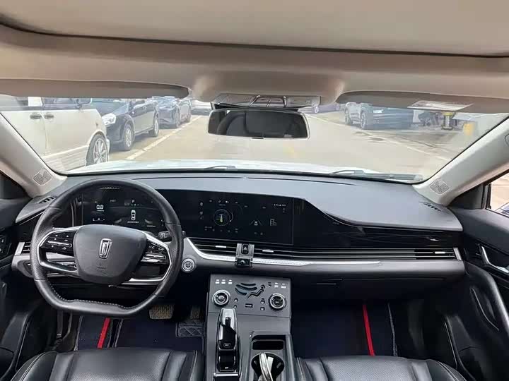 Фото 6 - Bestune B70