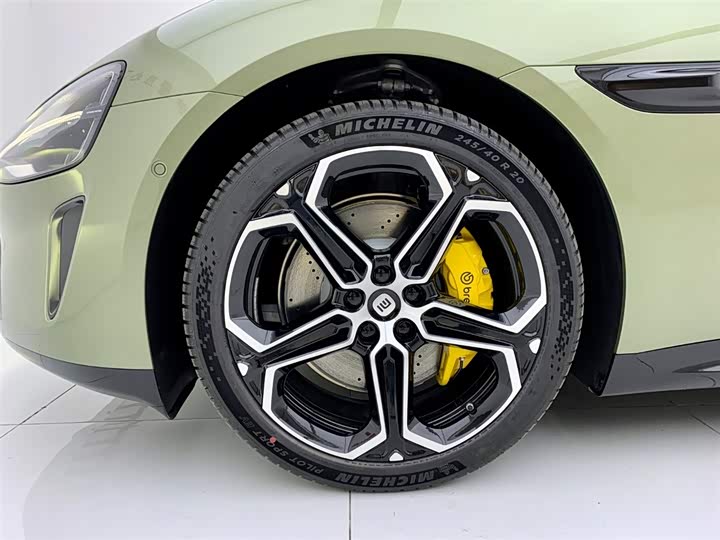 Фото 7 - Xiaomi SU7