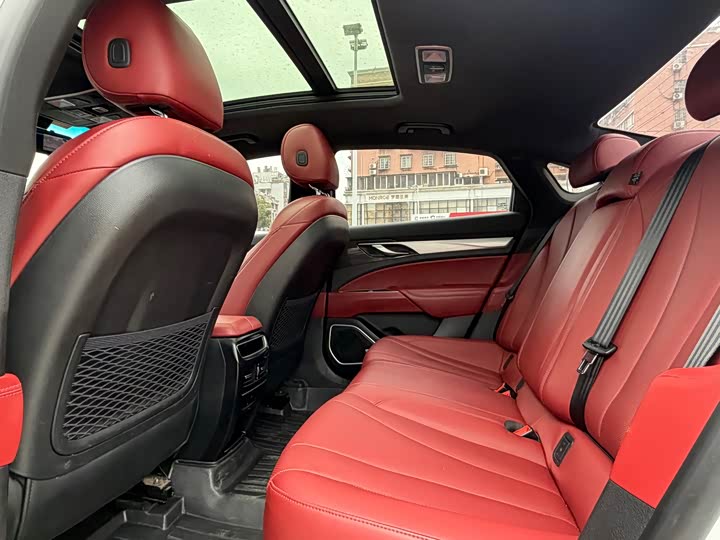 Фото 8 - Geely Emgrand GT