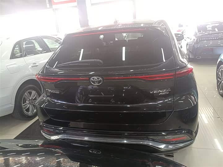Фото 6 - Toyota Venza