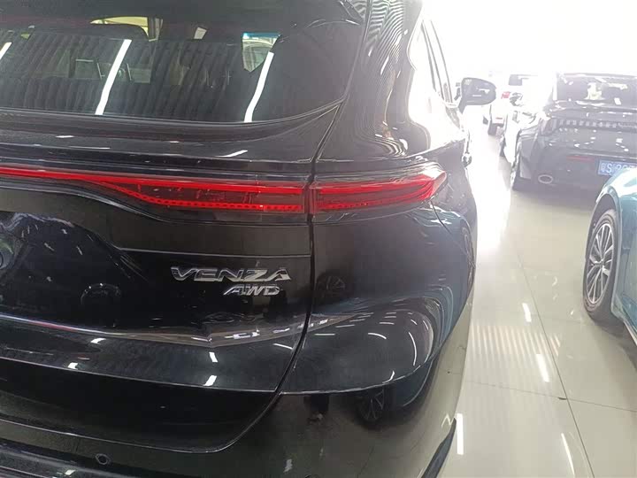 Фото 8 - Toyota Venza