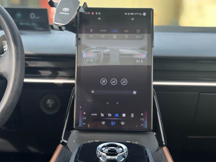 Фото 9 - Toyota bZ3