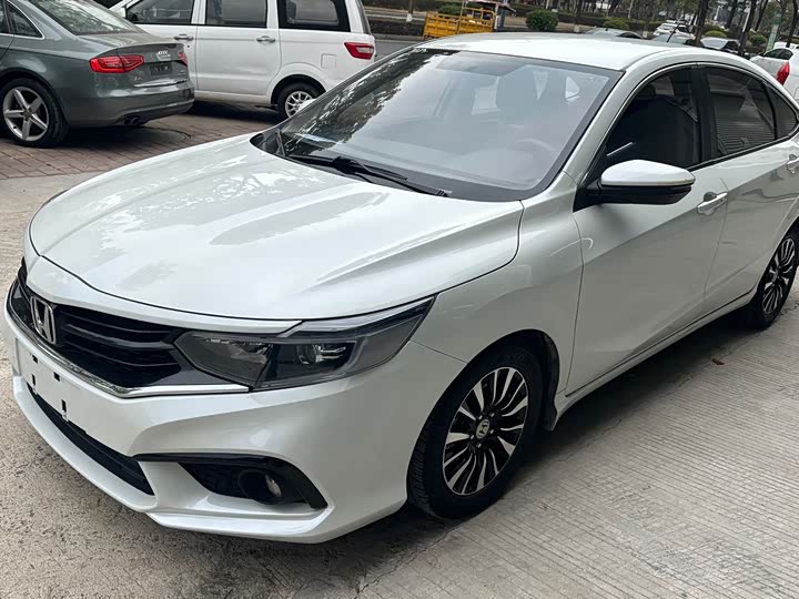 Фото 3 - Honda Envix