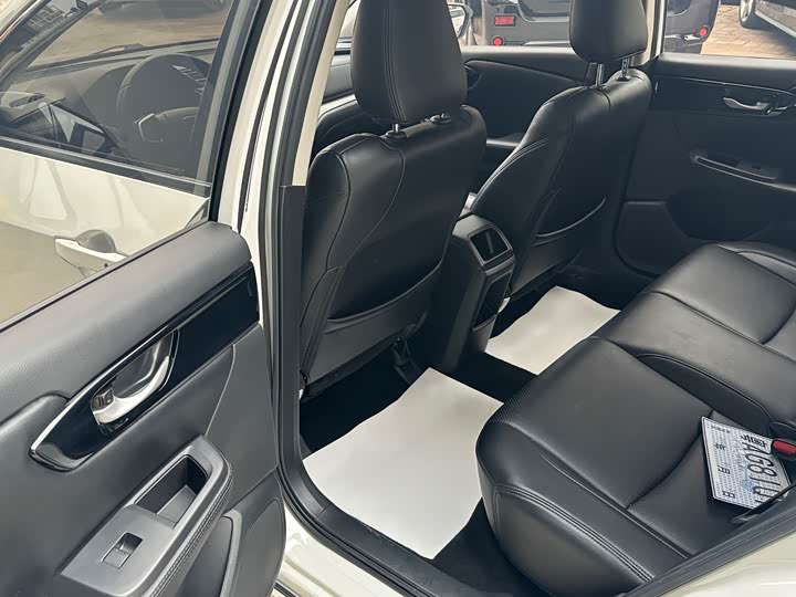 Фото 6 - Honda Envix