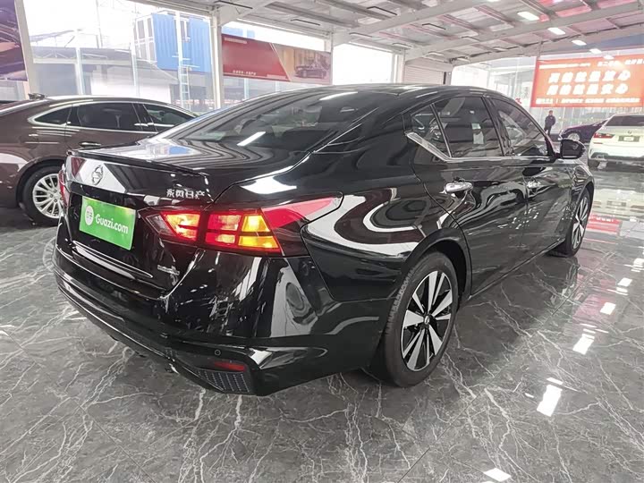 Фото 7 - Nissan Teana