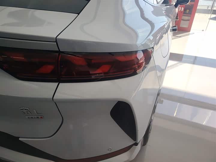 Фото 8 - BYD Song L