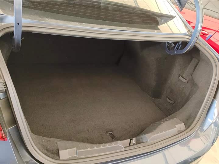 Фото 4 - Ford Escort